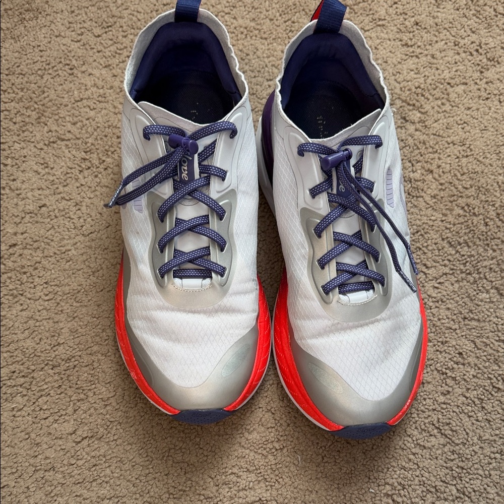 Clove Athletic Shoes